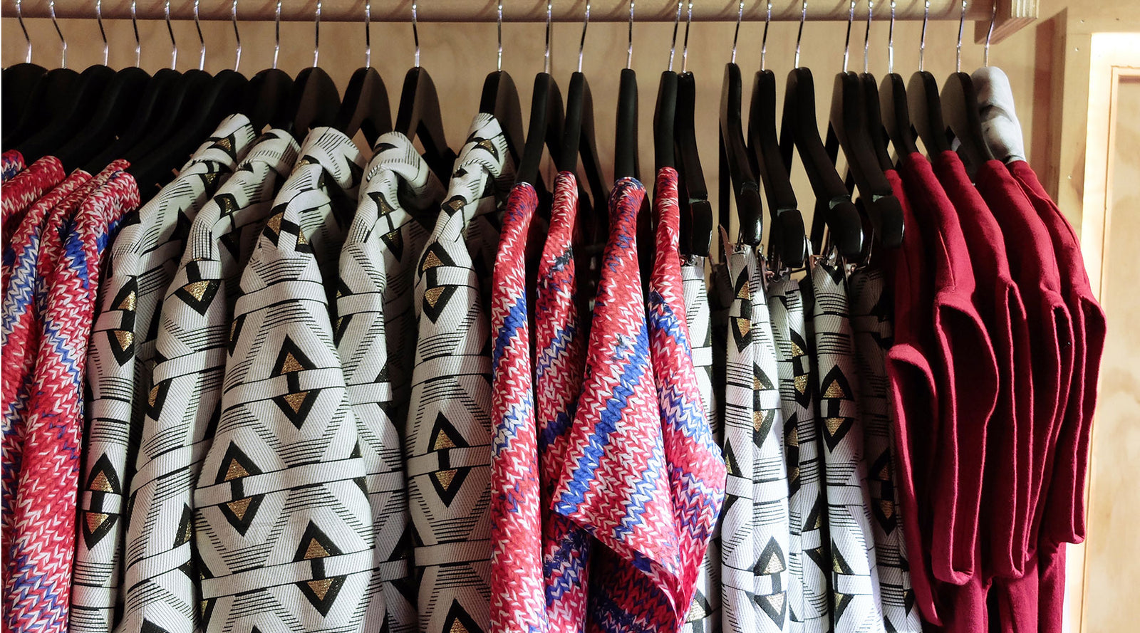 Meet our Mates: The Social Outfit